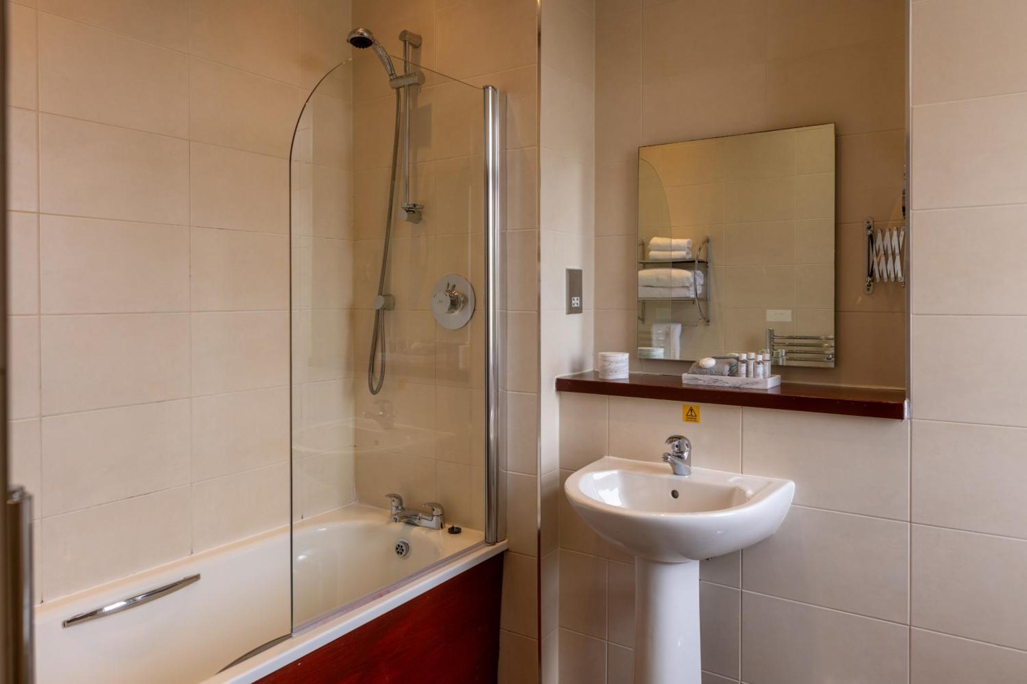 Hotel Rosslea Hall