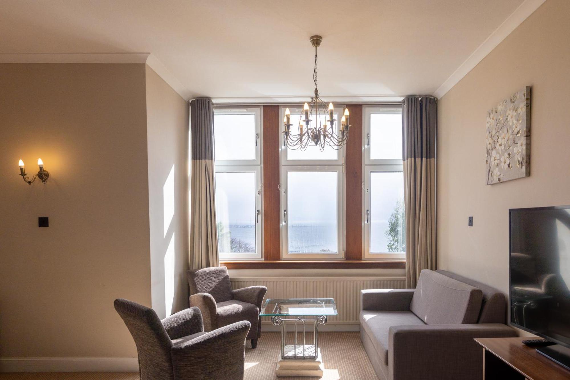 Rosslea Hall