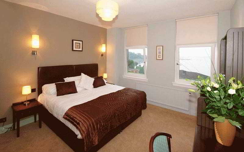 Rosslea Hall Hotel 4*