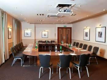Hotel Rosslea Hall